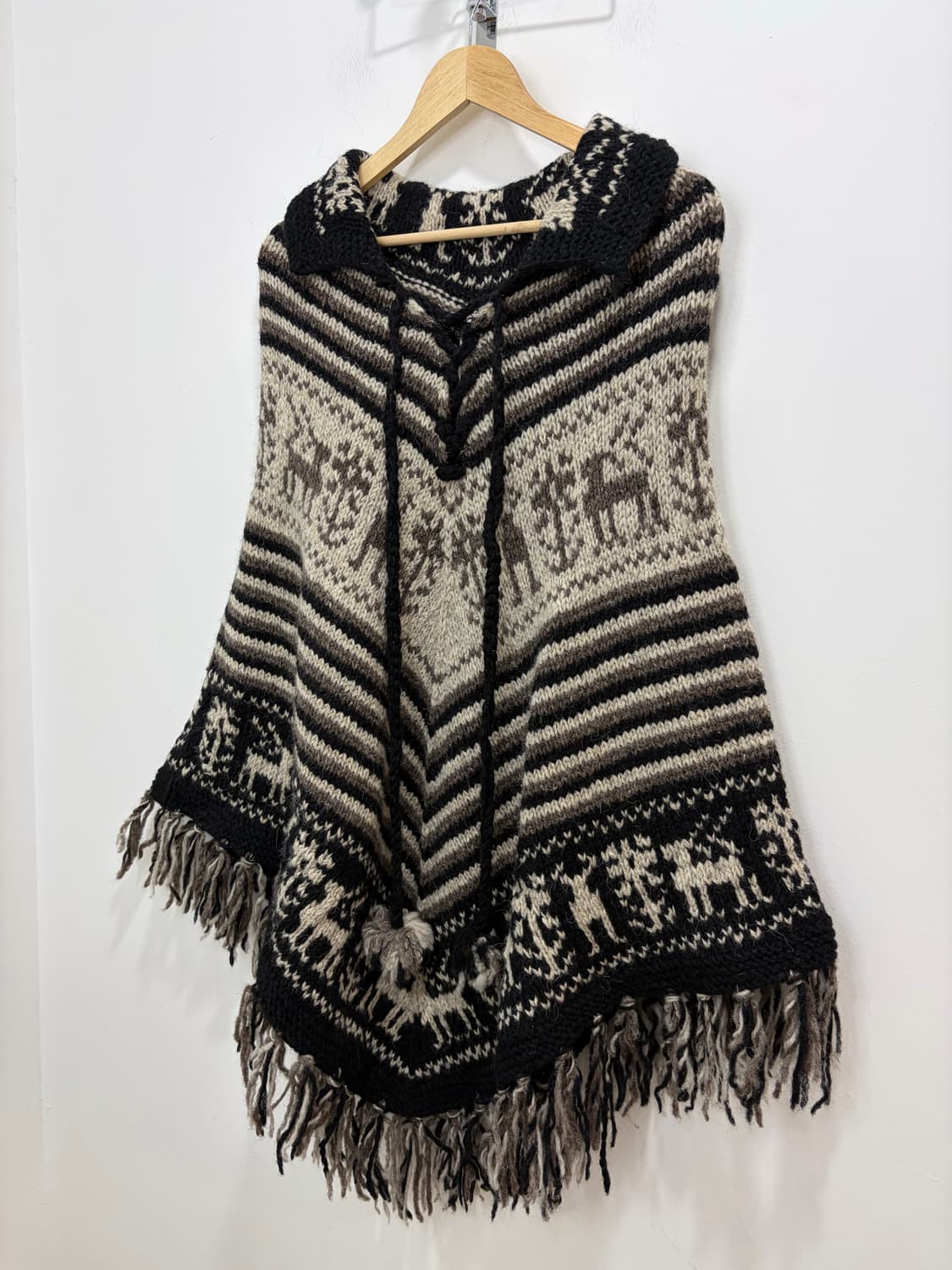 노르딕 모리 케이프 망토 상품이미지6