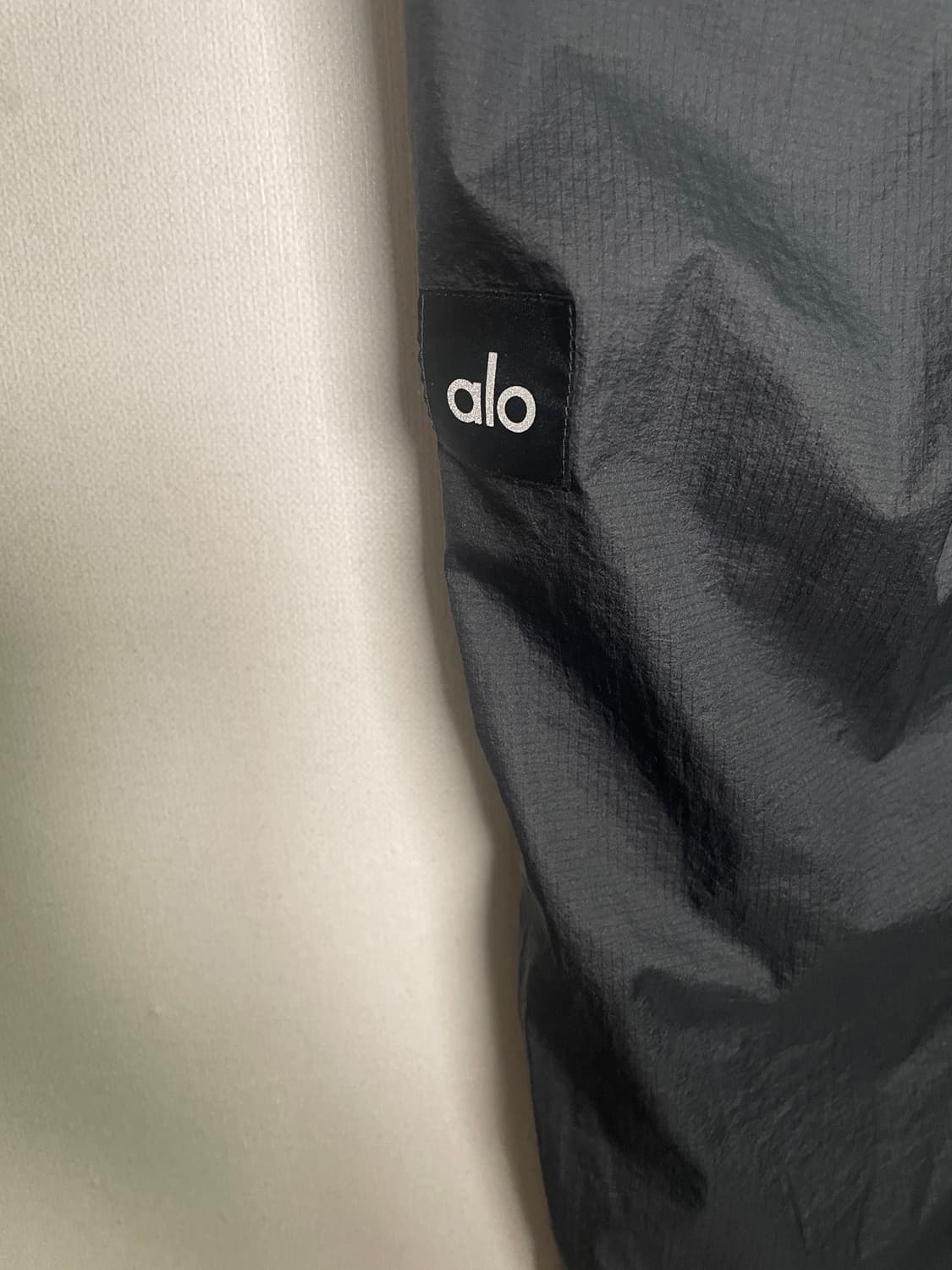 Alo 알로 트레이닝 나일론 팬츠 상품이미지1