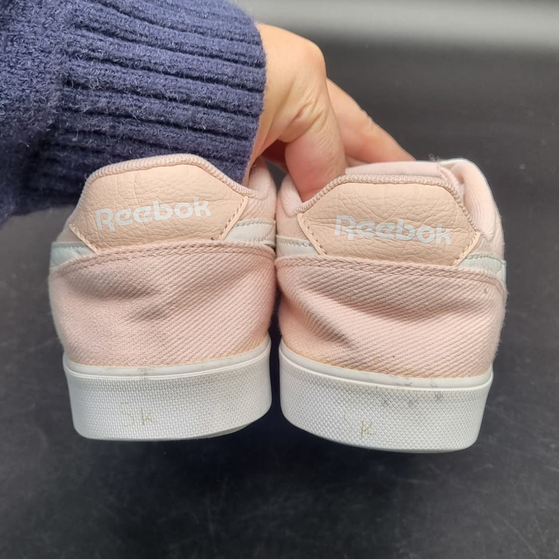 리복 연핑크 여성운동화235  상품이미지4