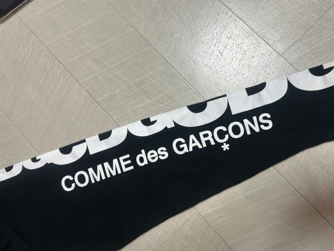 꼼데가르송 CDG 로고 롱슬리브 상품이미지2