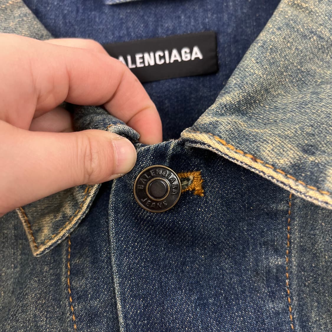100 발렌시아가 2018 데님 자수 청자켓 상품이미지5