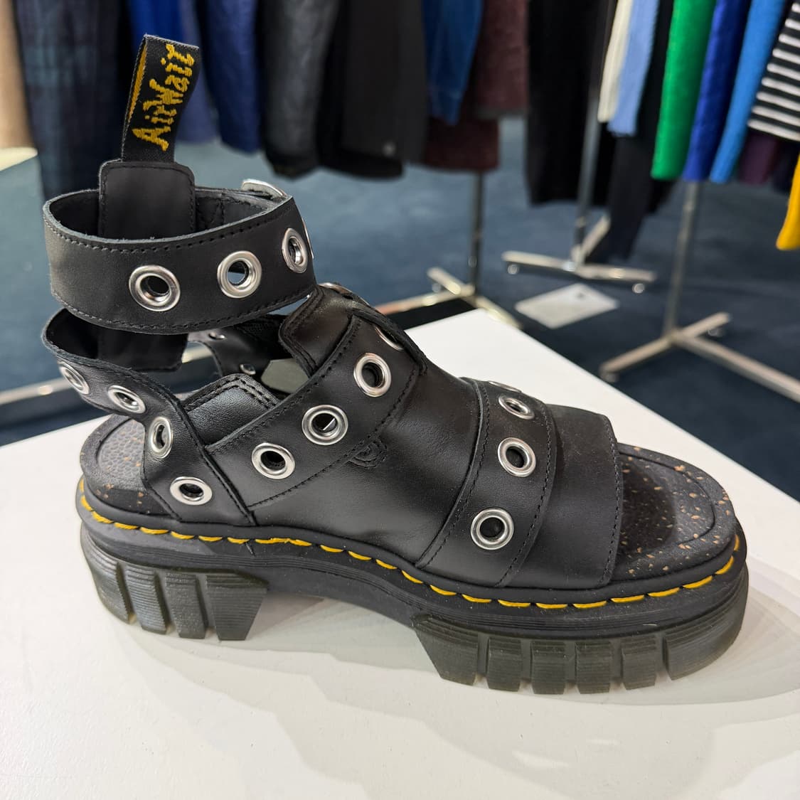 [250mm] 닥터마틴 리키 HDW 샌들 상품이미지2
