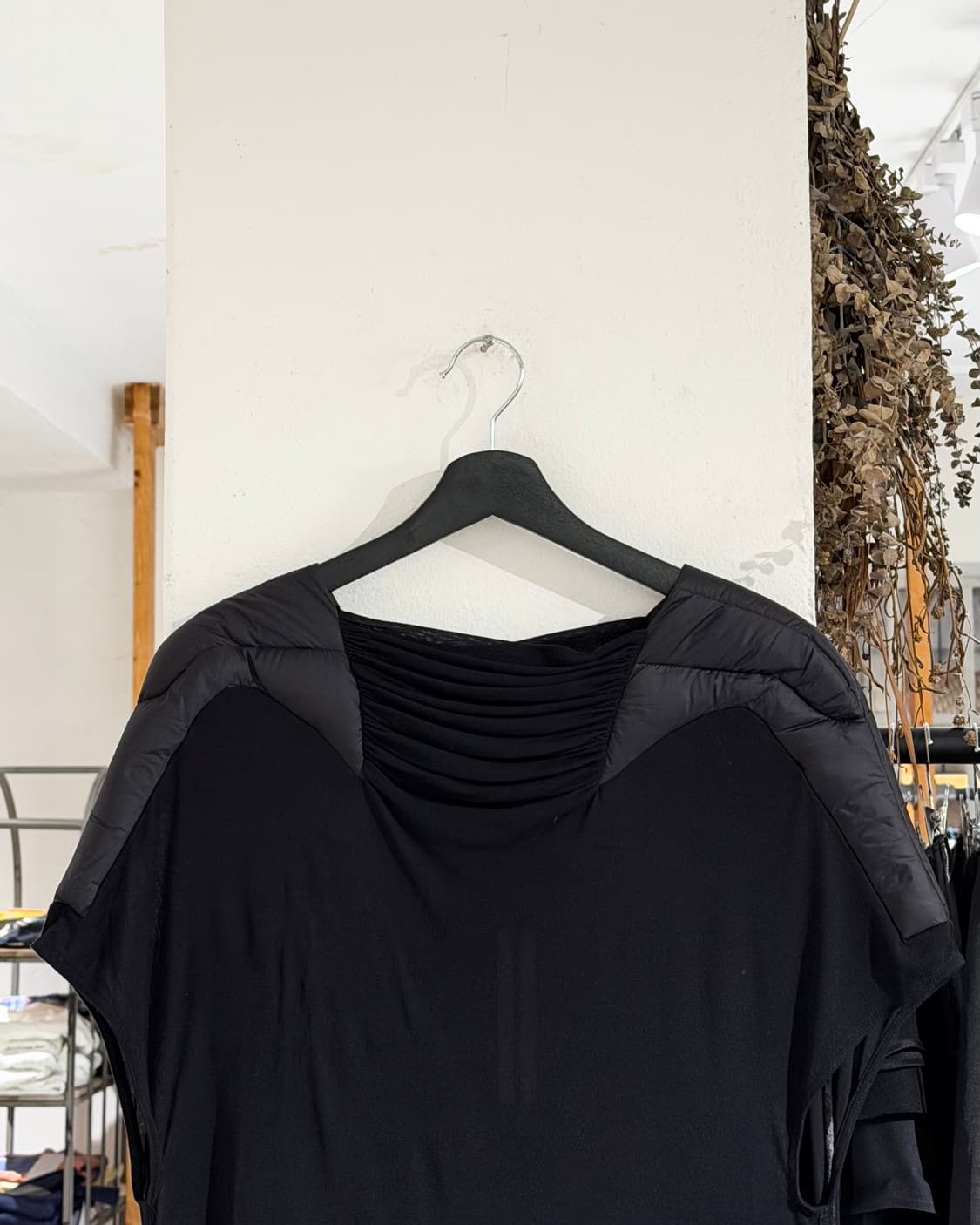 릭오웬스 블랙 fw21 겟세마네 숄더패딩 요크 하프 티셔츠 상품이미지4