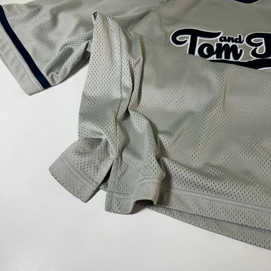 OS 피지컬에듀케이션 실버그레이 오버핏 TOM and JERRY 농구져지 상품이미지5