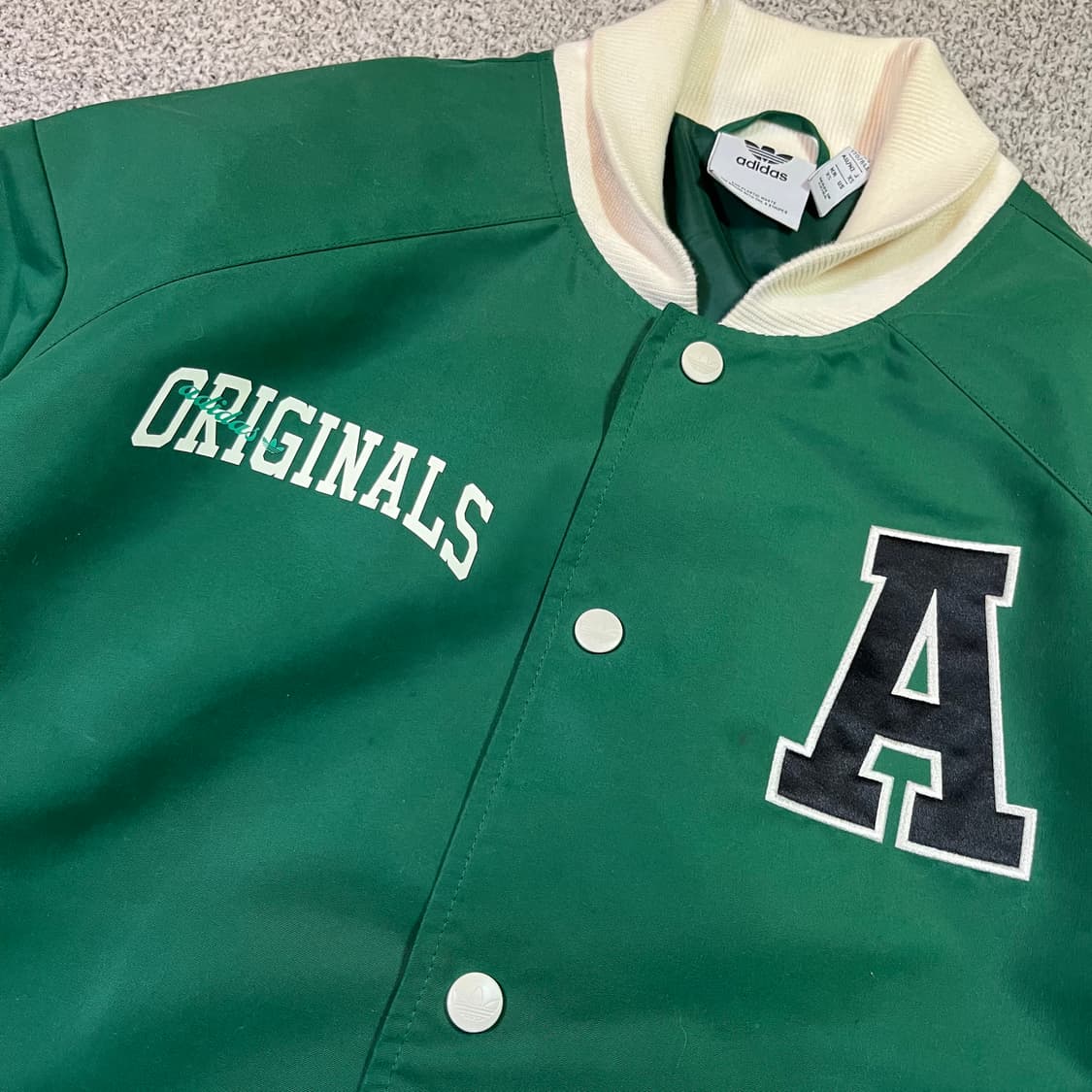 아디다스 안티유니버시티 바시티 자켓 상품이미지2