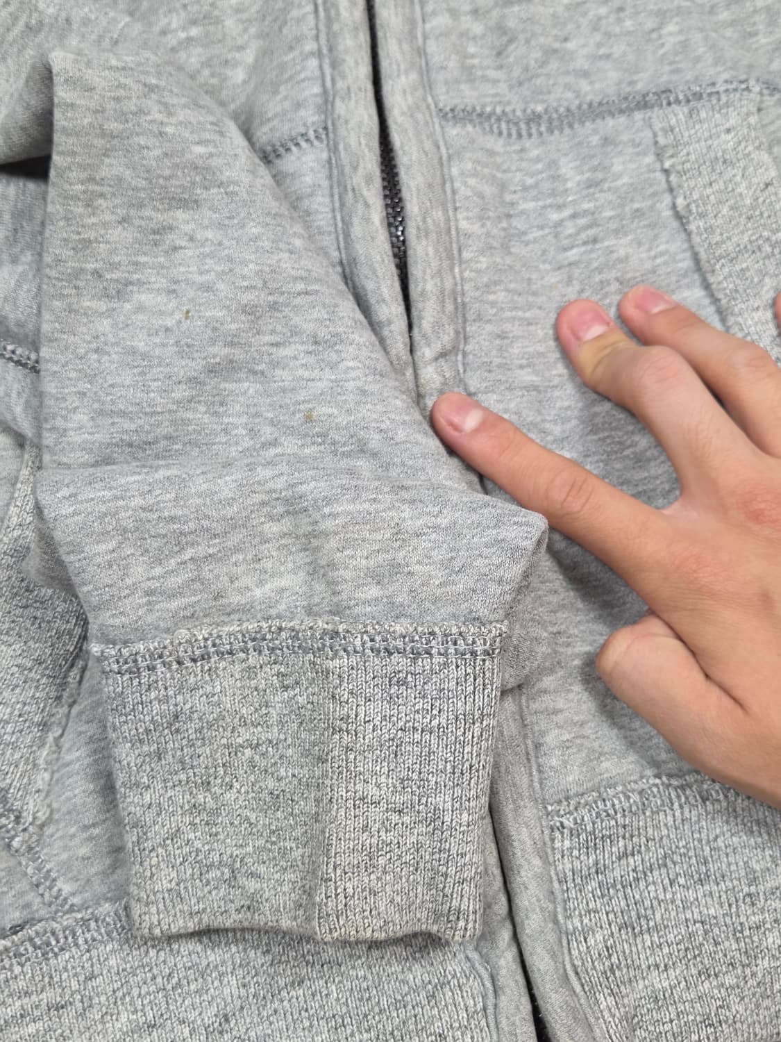 [아베크롬비] 시그니처 무스 로고 머슬핏 후드 집업 | A00161 상품이미지8