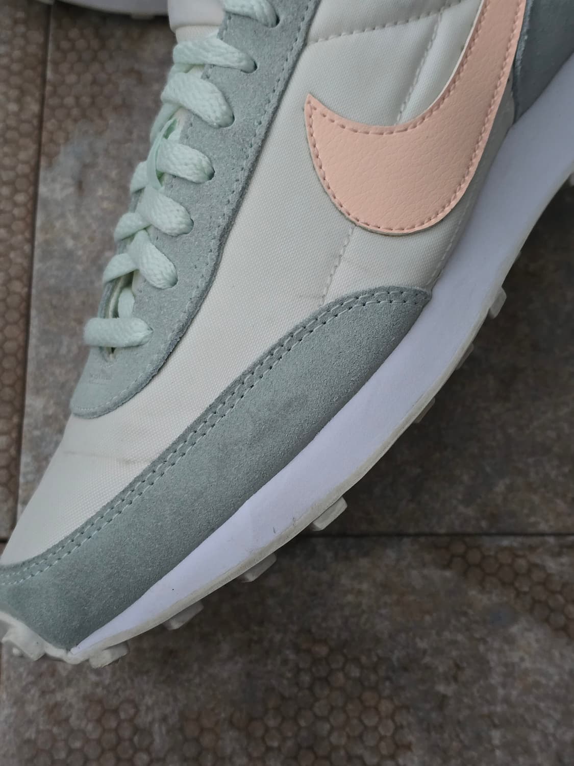 (235)나이키 데이브레이크 베얼리 그린 상품이미지3