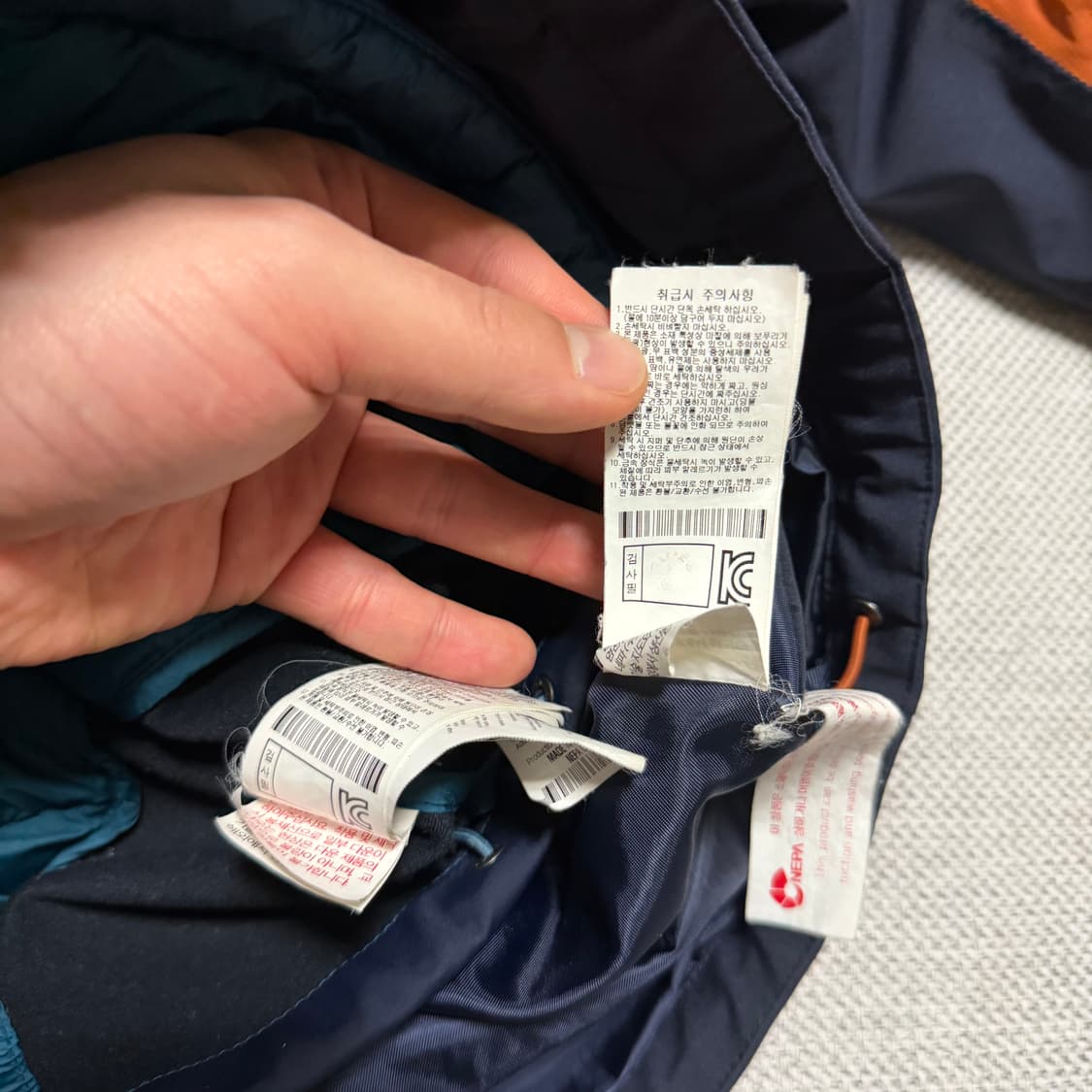 네파 다운 라이너 바람막이 자켓 (경량패딩 내피) 상품이미지6