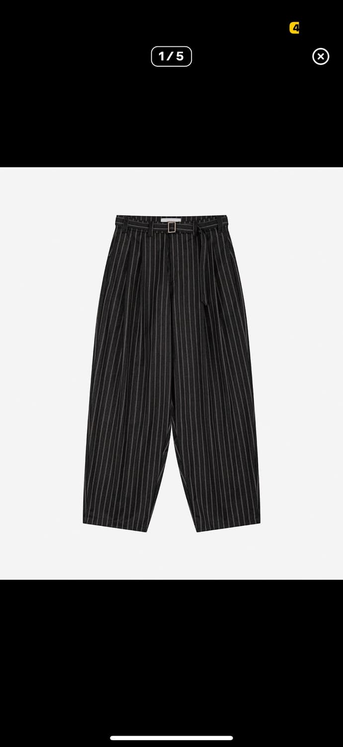 웨이비니스 벨티드 투턱 트라우저 차콜 스트라이프 상품이미지1