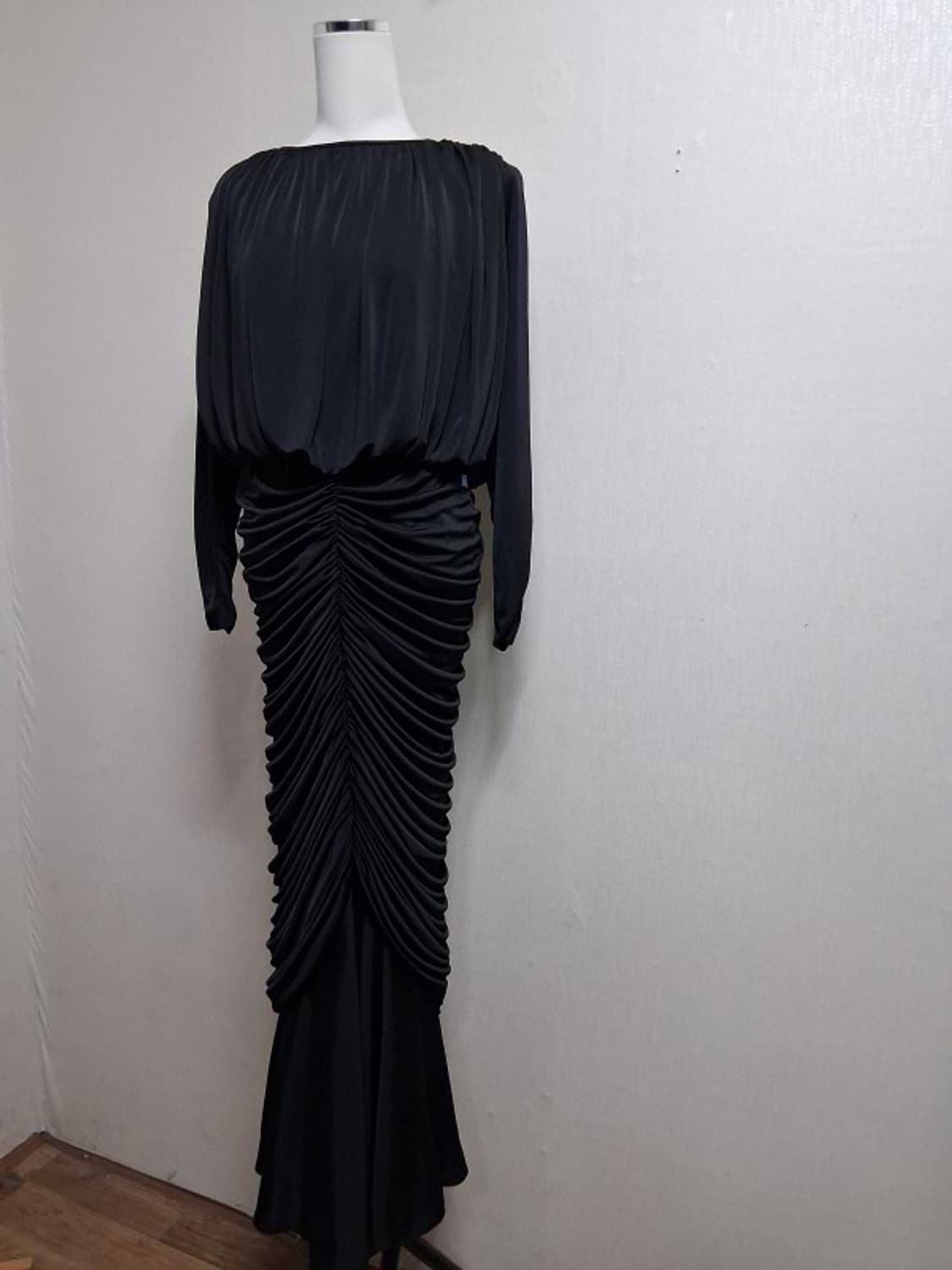 일본빈티시수입 Simonne 검정 져지 드레이프 셔링 롱원피스 행사복66 상품이미지1