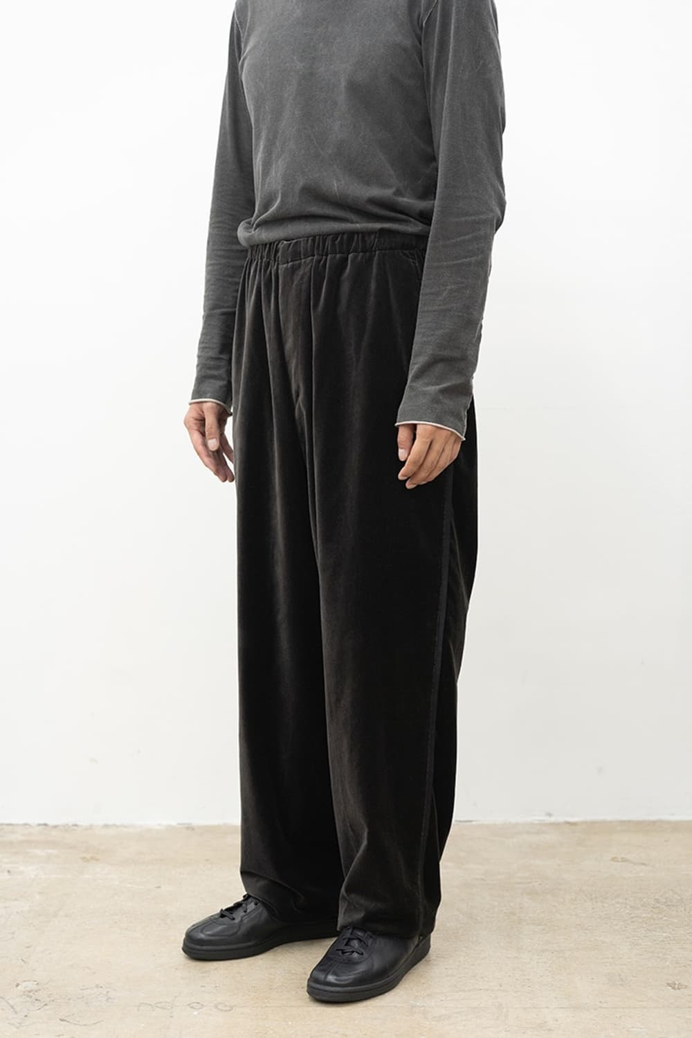 마티앤선즈 25AW 벨벳 트레이닝 팬츠 2사이즈 상품이미지6