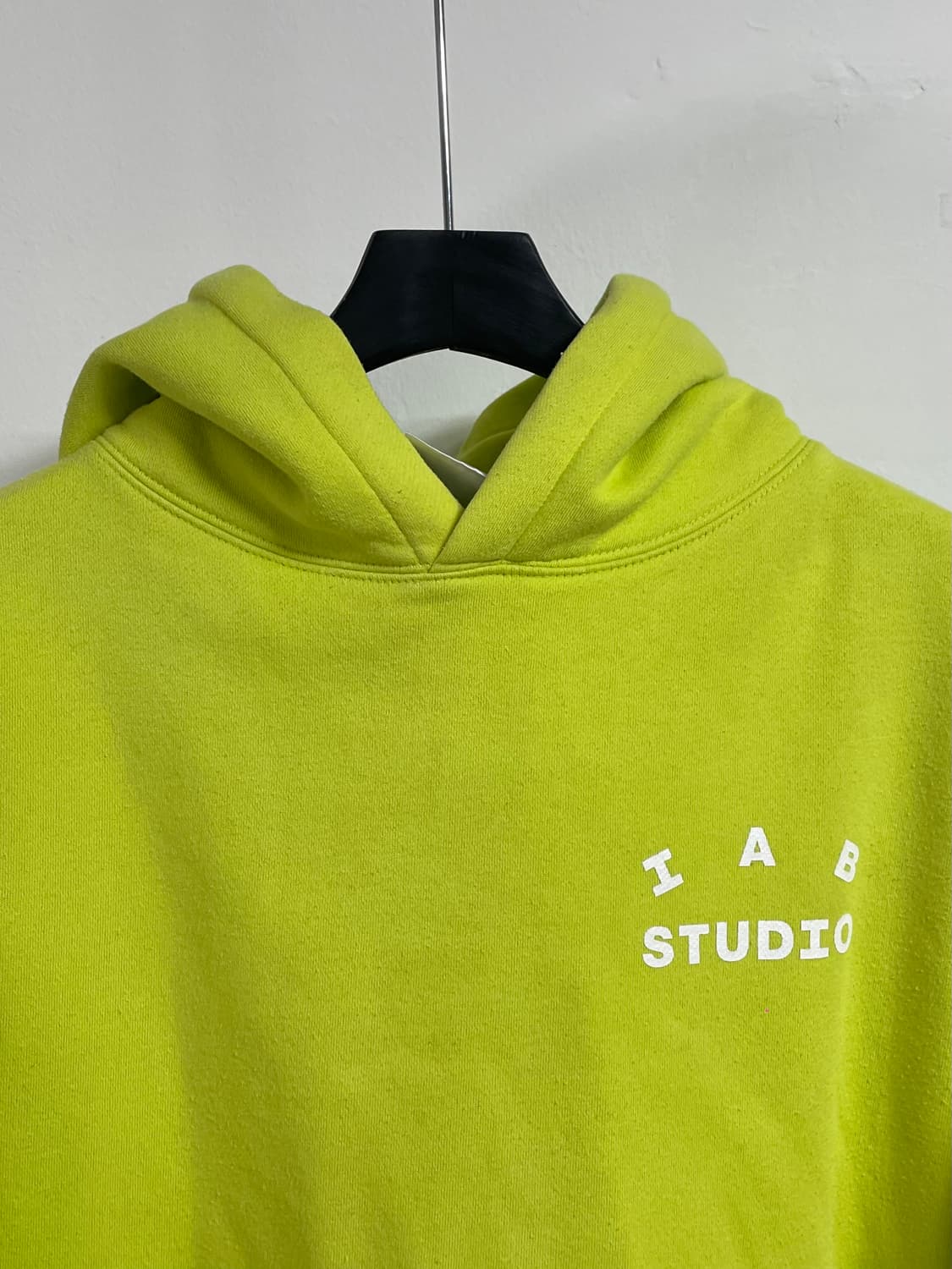 아이앱 스튜디오 웍스아웃 형광 후드티 (on.129) 상품이미지2