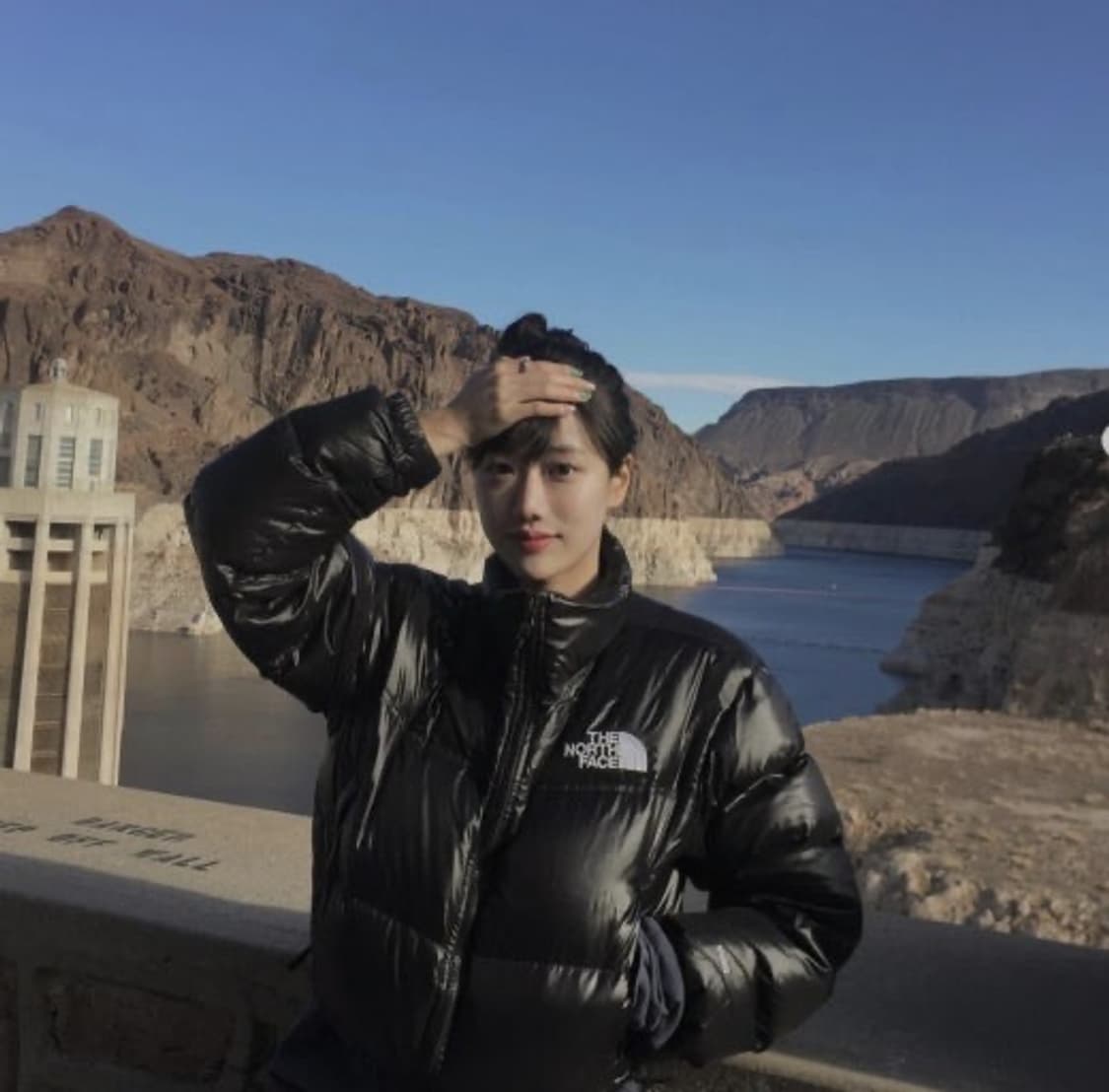 노스페이스 눕시 유광 숏패딩 상품이미지2