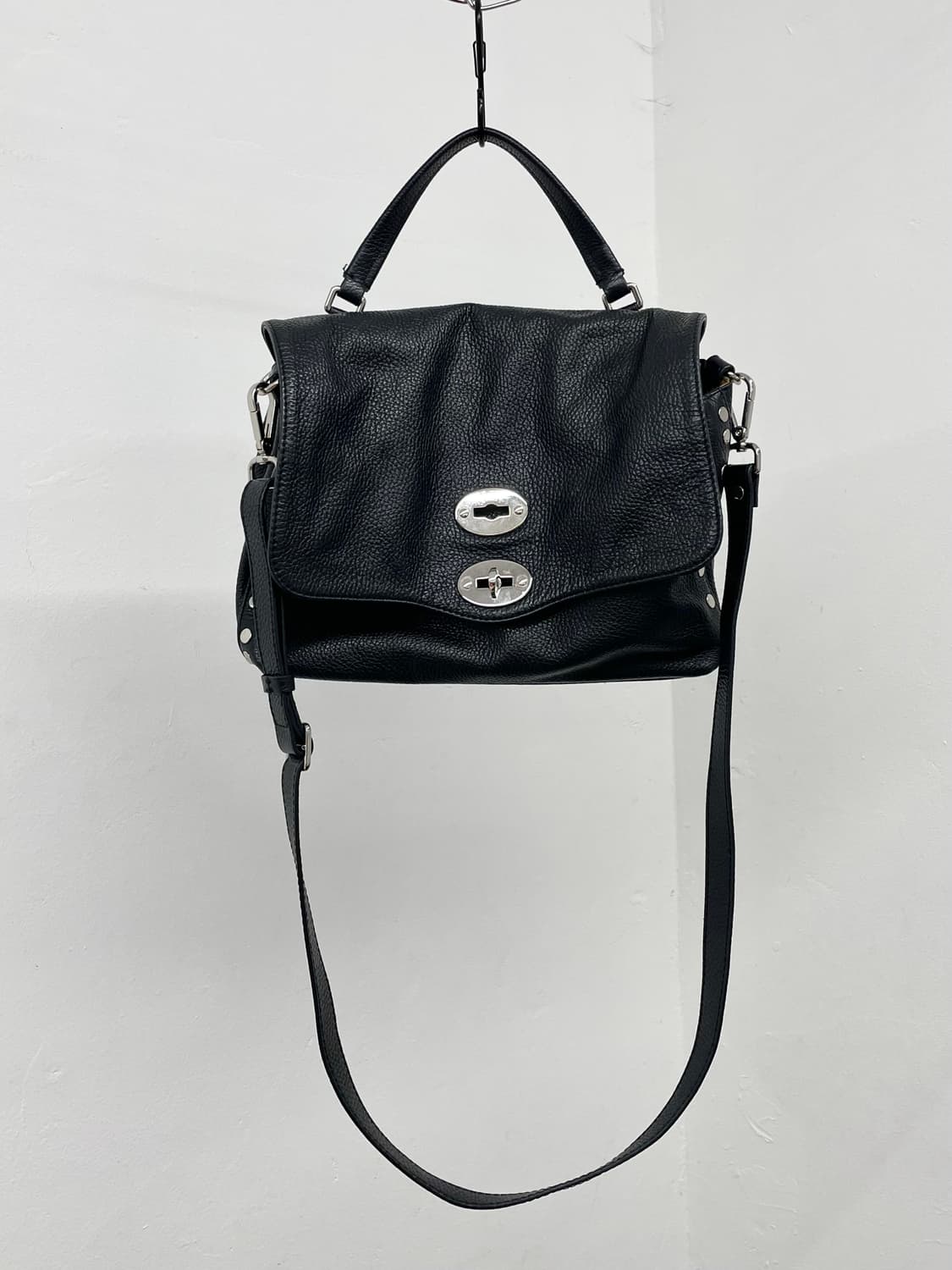 자넬라토 포스티나 스터드 버클 사첼백 상품이미지1