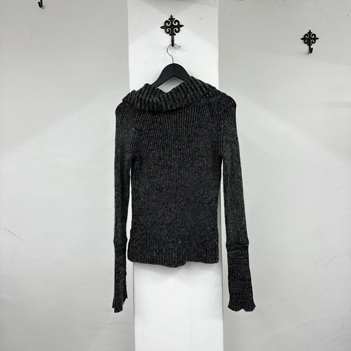 Grey Noise pattern drape knit 상품이미지5