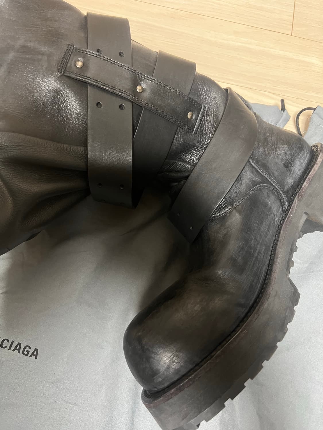 발렌시아가 베놈부츠 하이 44 상품이미지3