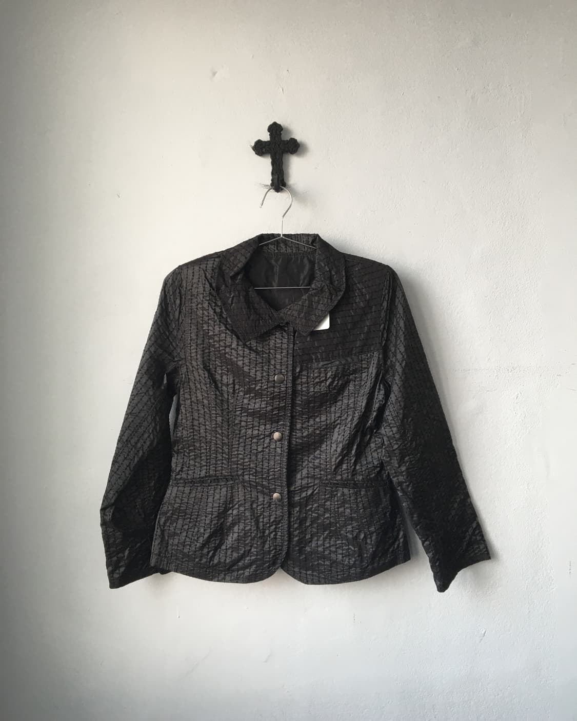 Stitch pattern point glossy jacket 상품이미지1