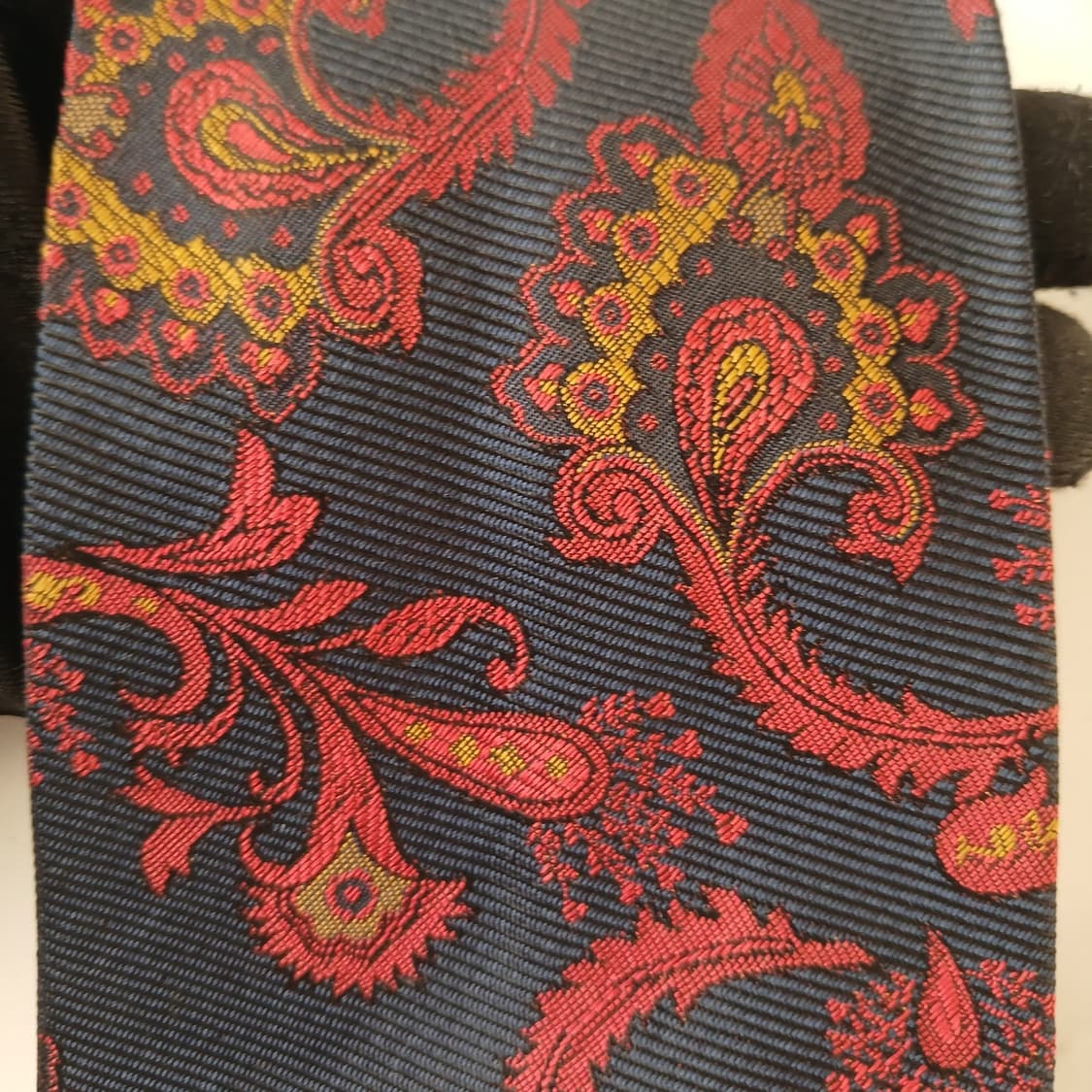 세루티 실크 네이비&레드 페이즐리 넥타이 9cm A등급 A19023
 상품이미지6