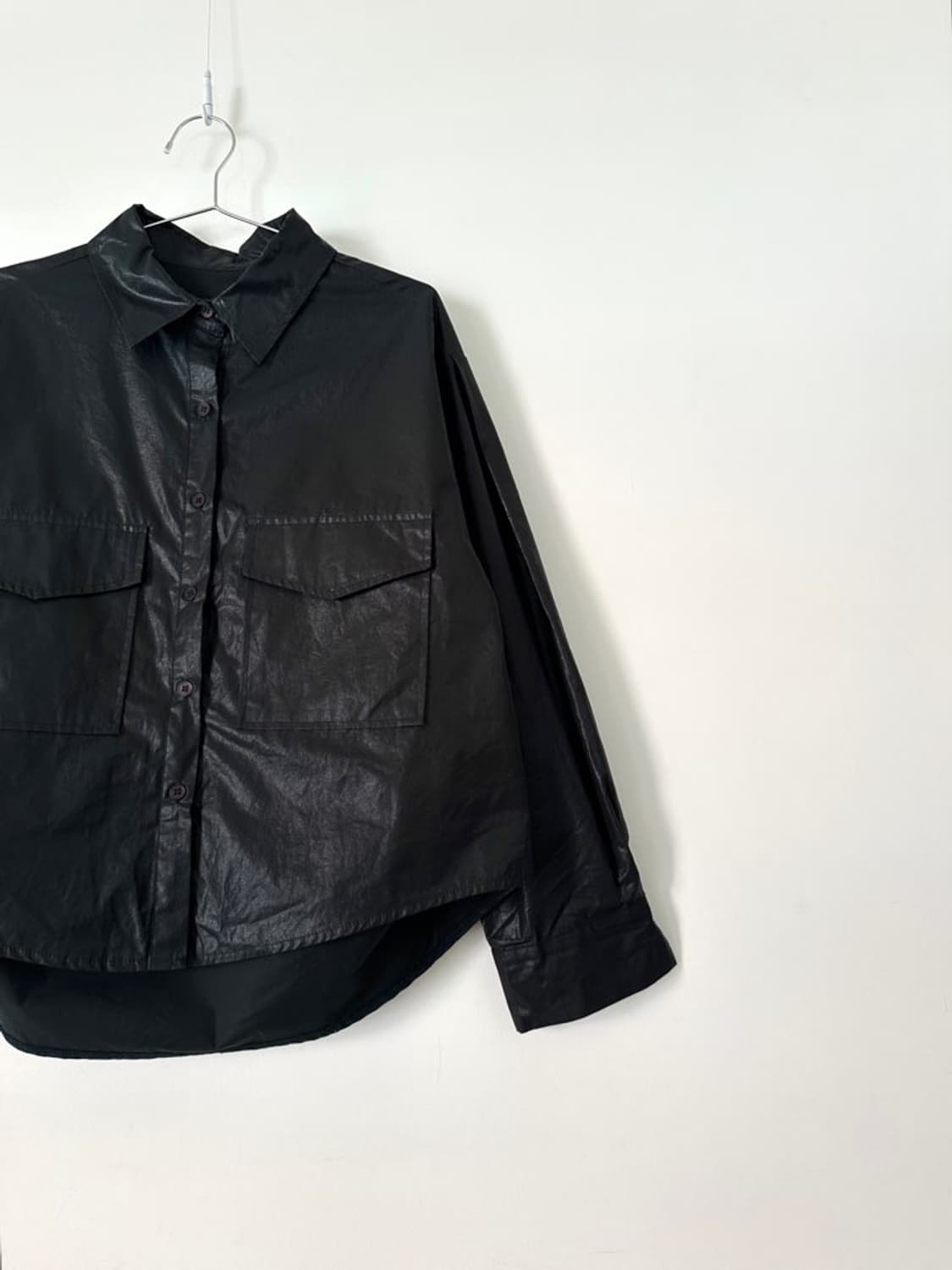 Lustrous pintuck shirt / deep green 상품이미지4