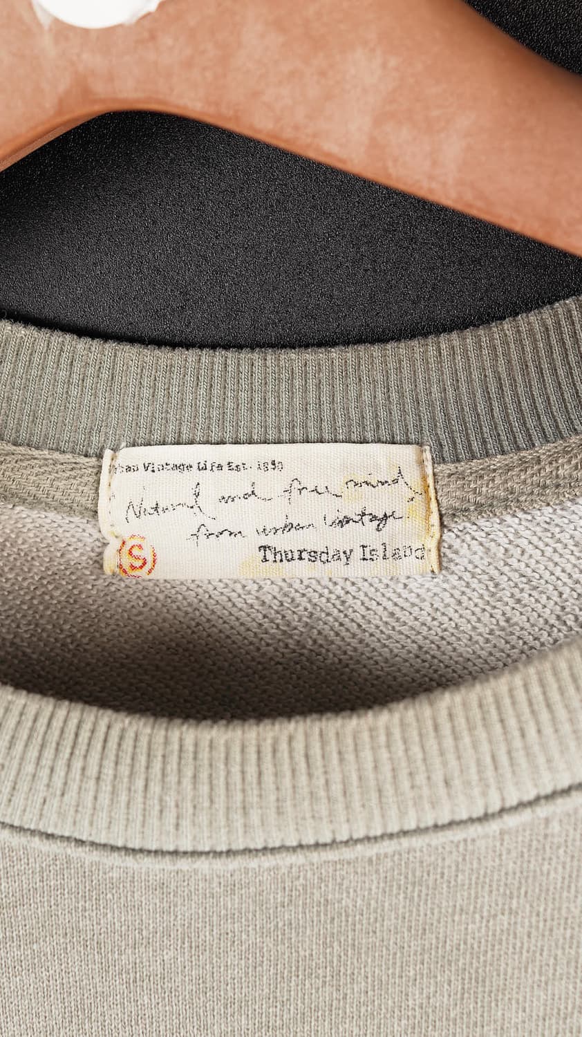 써스데이아일랜드 맨투맨 상품이미지6