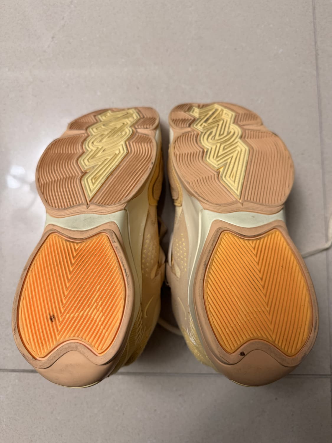 조던 자이언2 풀 문 PF 농구화 상품이미지5