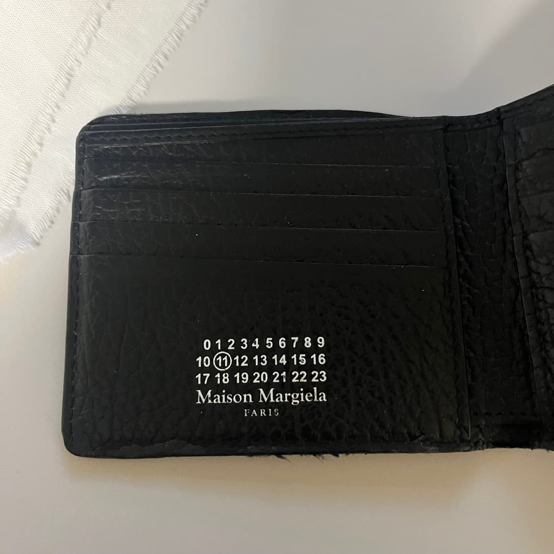 마르지엘라 스티치 반지갑 상품이미지2