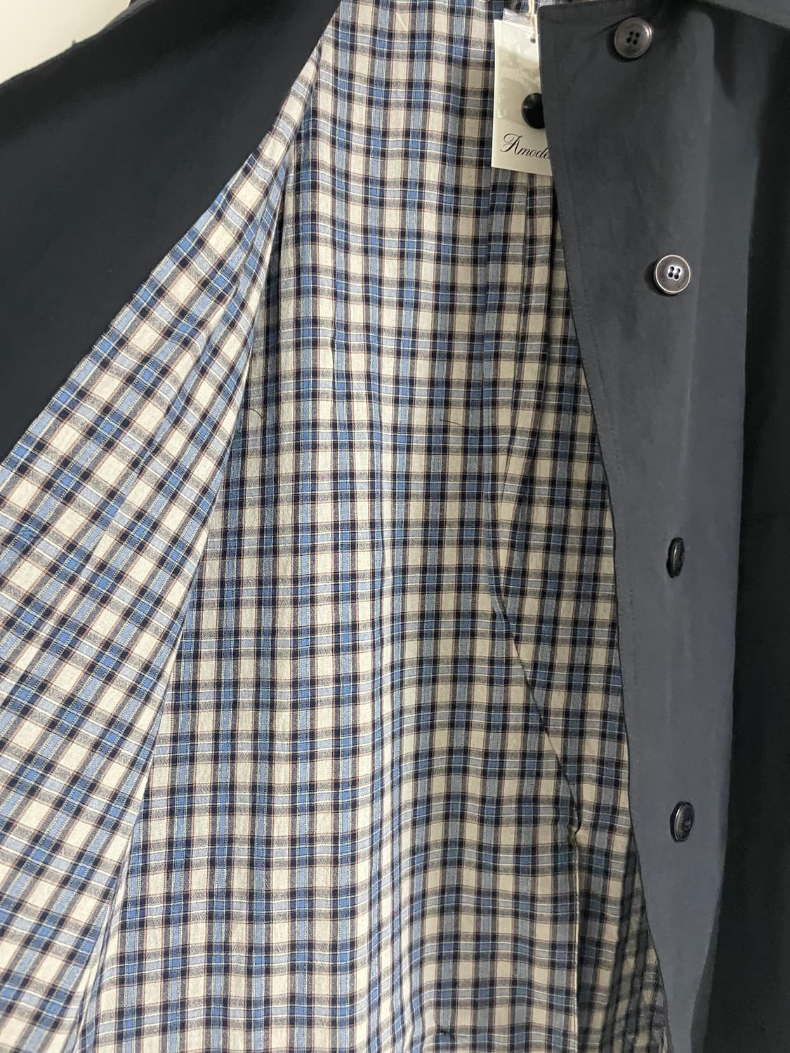 모데스트 무드 파워 트렌치 코트 블랙 상품이미지3