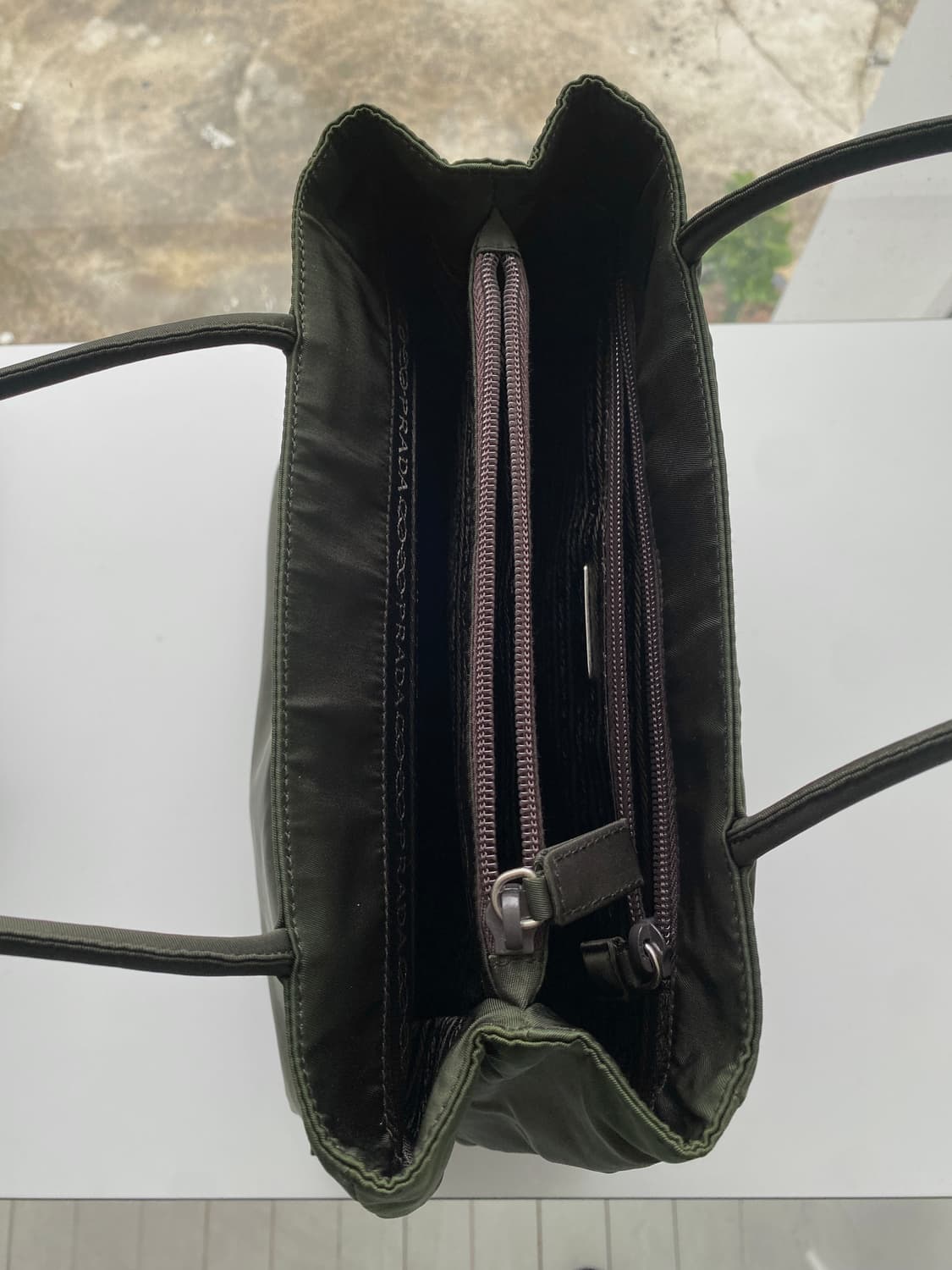 [Prada] 테수토 시티 토트백(카키) 상품이미지6