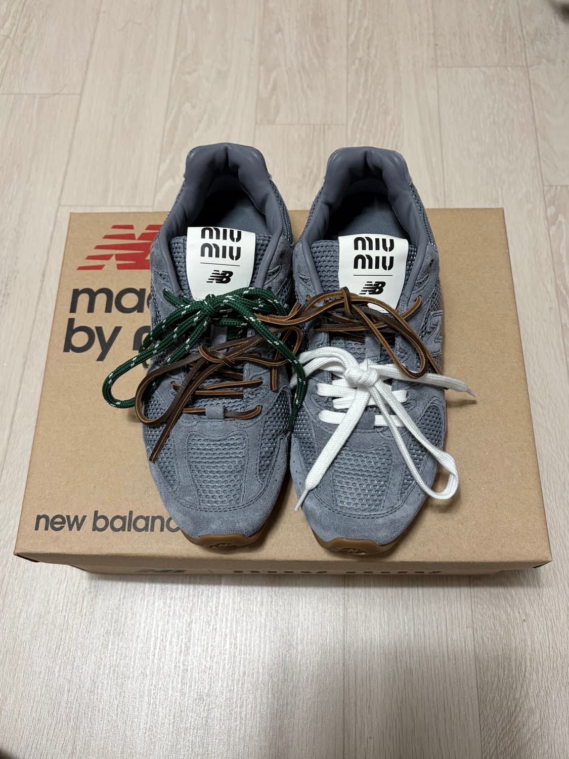 미우미우 뉴발란스 530 SL 스웨이드 스니커즈 풀박스 상품이미지1