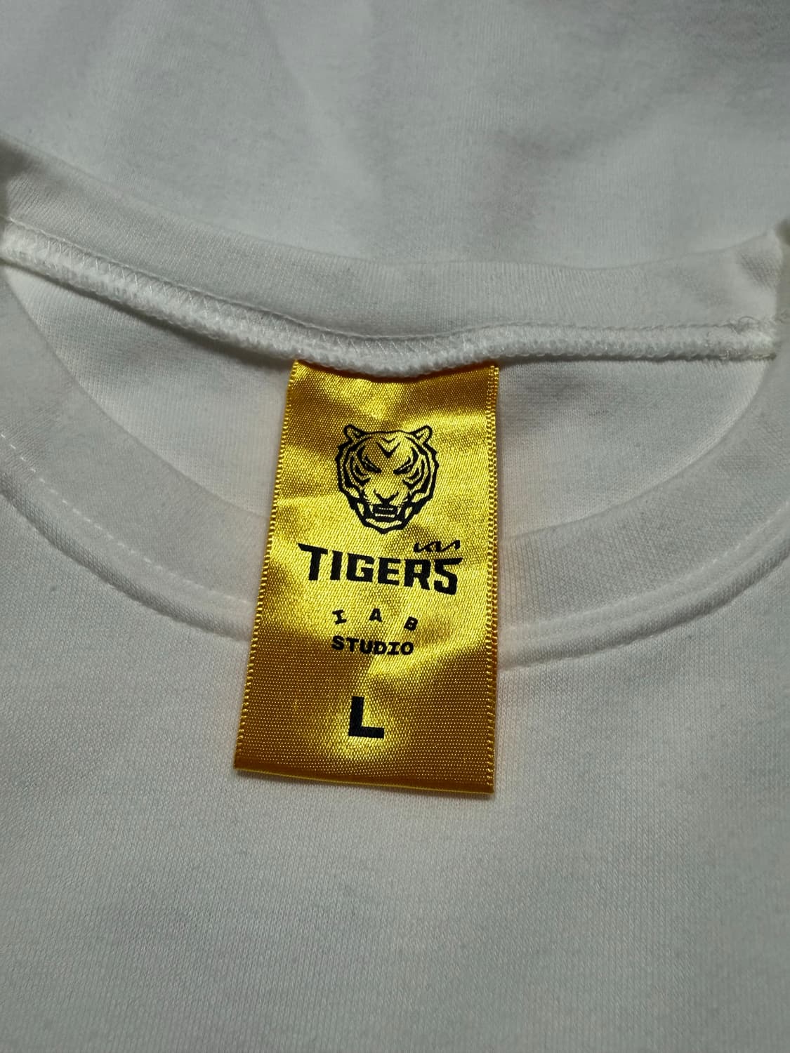 Iab studio X Kia tigers 아이앱 스튜디오 기아 반팔 상품이미지3