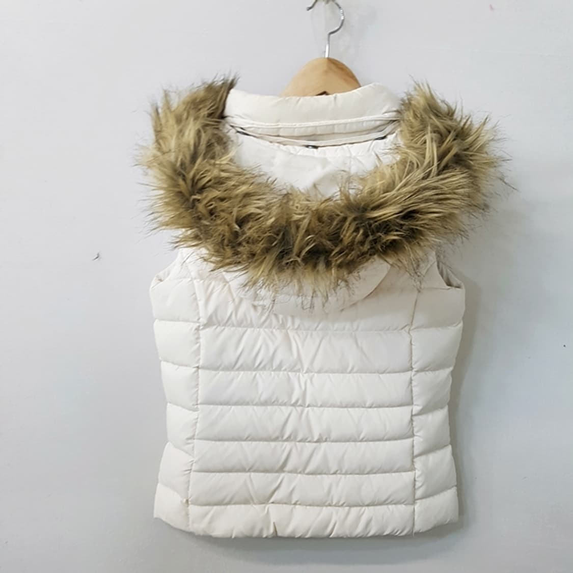 HILFIGER DENIM 다운 패딩 조끼 화이트 상품이미지5