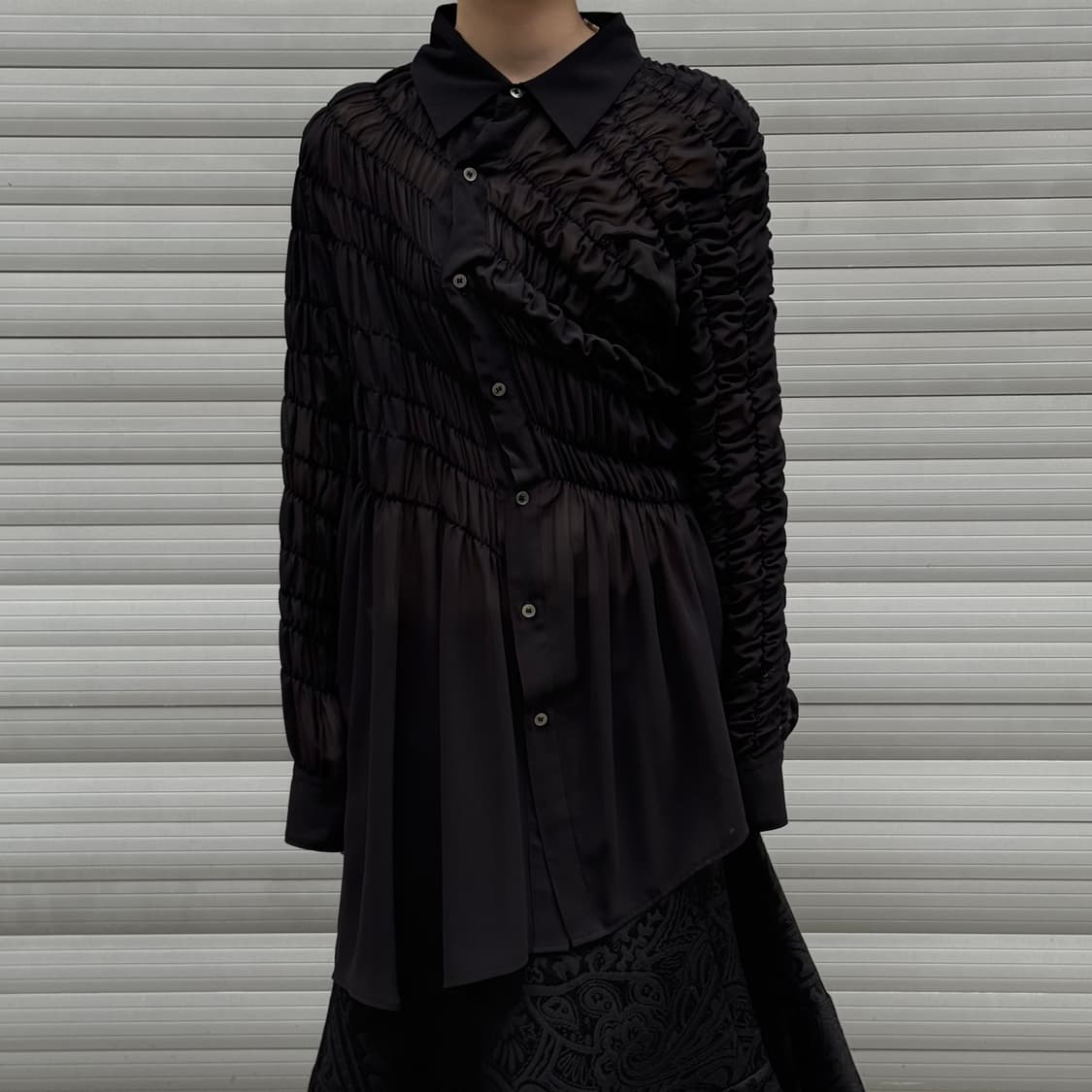Gathered Asymmetrical Black Blouse shirt 상품이미지9