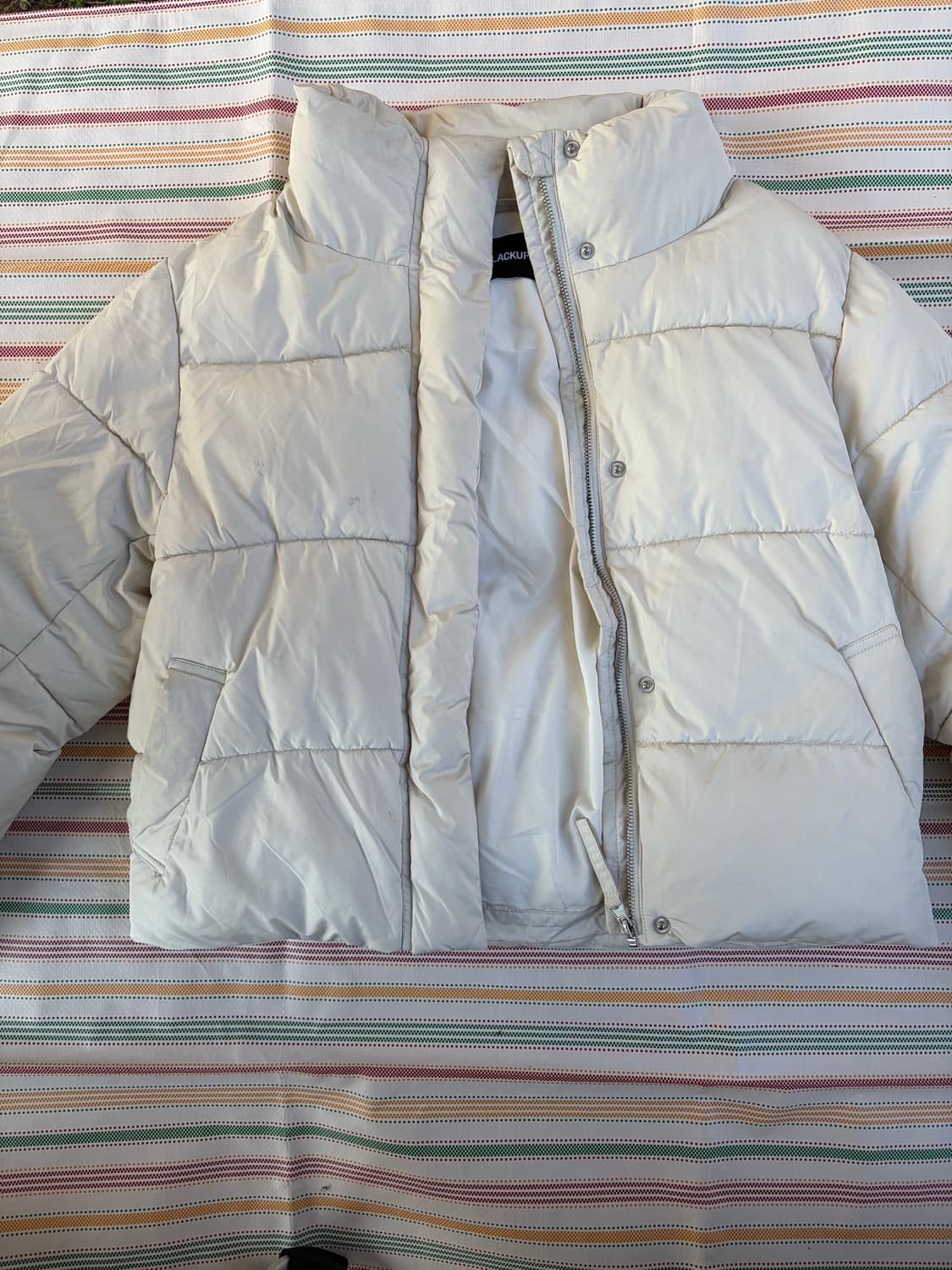 블랙업 아이보리 여성패딩 상품이미지2