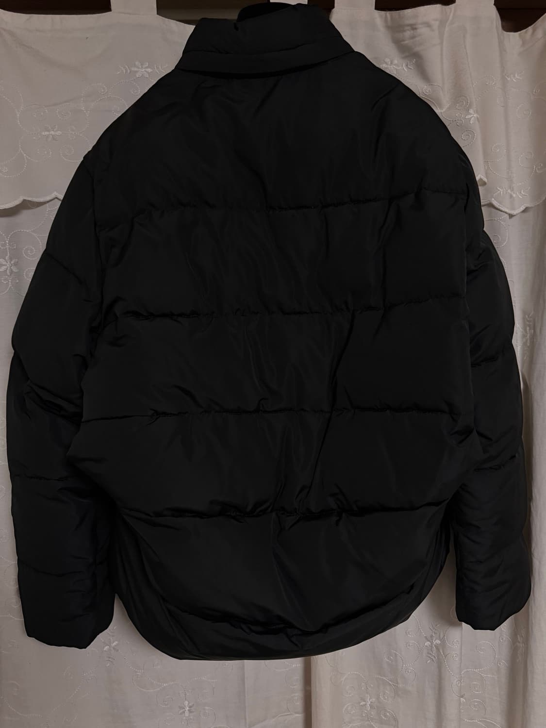 [34] 발렌시아가 BB로고 C쉐이프 푸퍼 패딩 상품이미지2