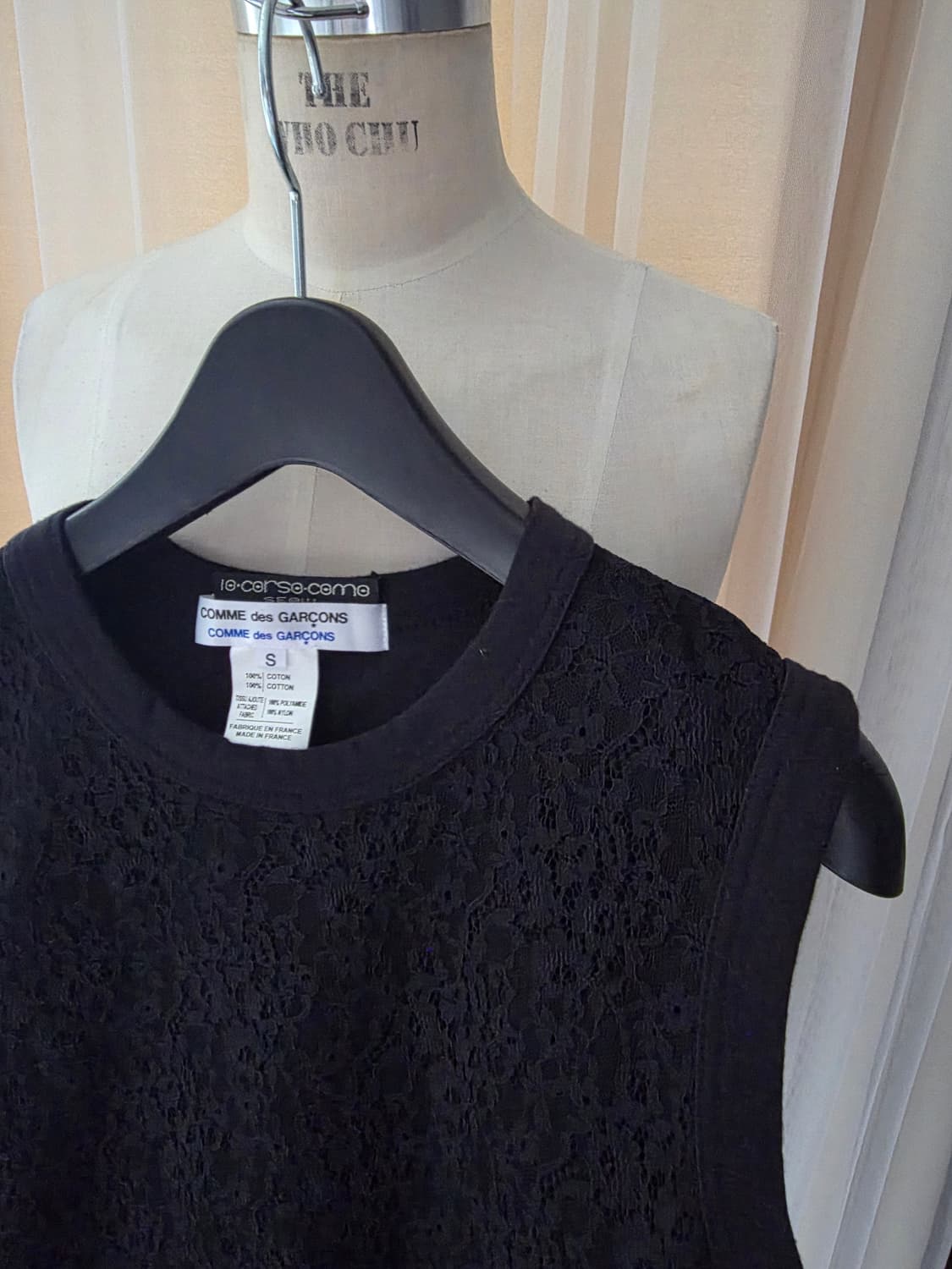 꼼데가르송 블랙 레이스 민소매 티셔츠 레이스 상품이미지3
