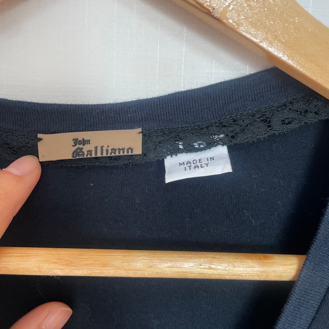 존 갈리아노 뉴스페이퍼 반팔 상품이미지2