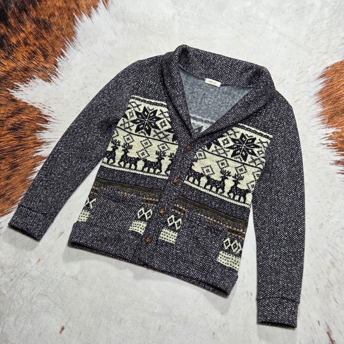 빈티지 빵단추 노르딕 패턴 가디건 상품이미지1