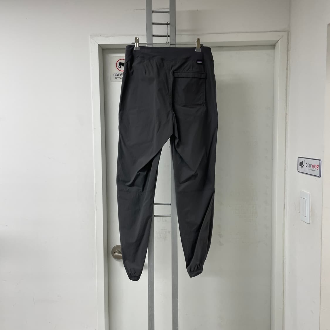 파타고니아 차콜 팬츠 S(W) 상품이미지4