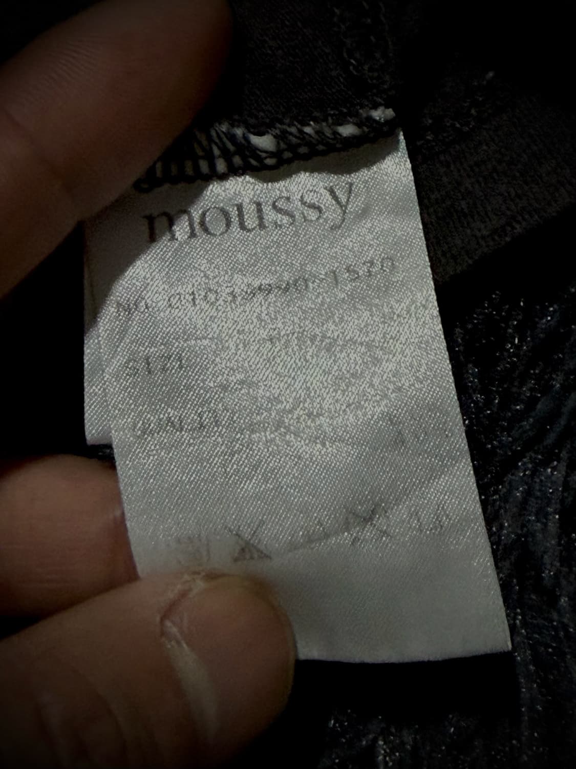 Moussy 락스타 프린팅 챠콜 슬리브리스 상품이미지10