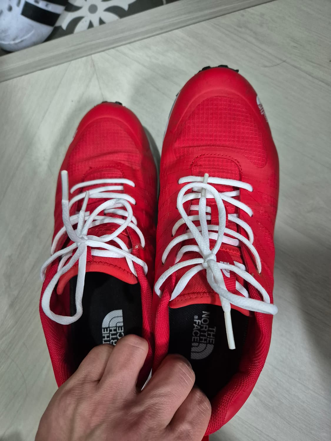 정품 노스페이스 TNF 트레일 런닝화 상품이미지1