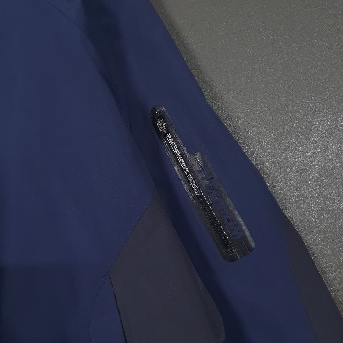 105 (XL) 컬럼비아 티타늄 고어텍스 투웨이 바람막이 자켓 고프코어 상품이미지3