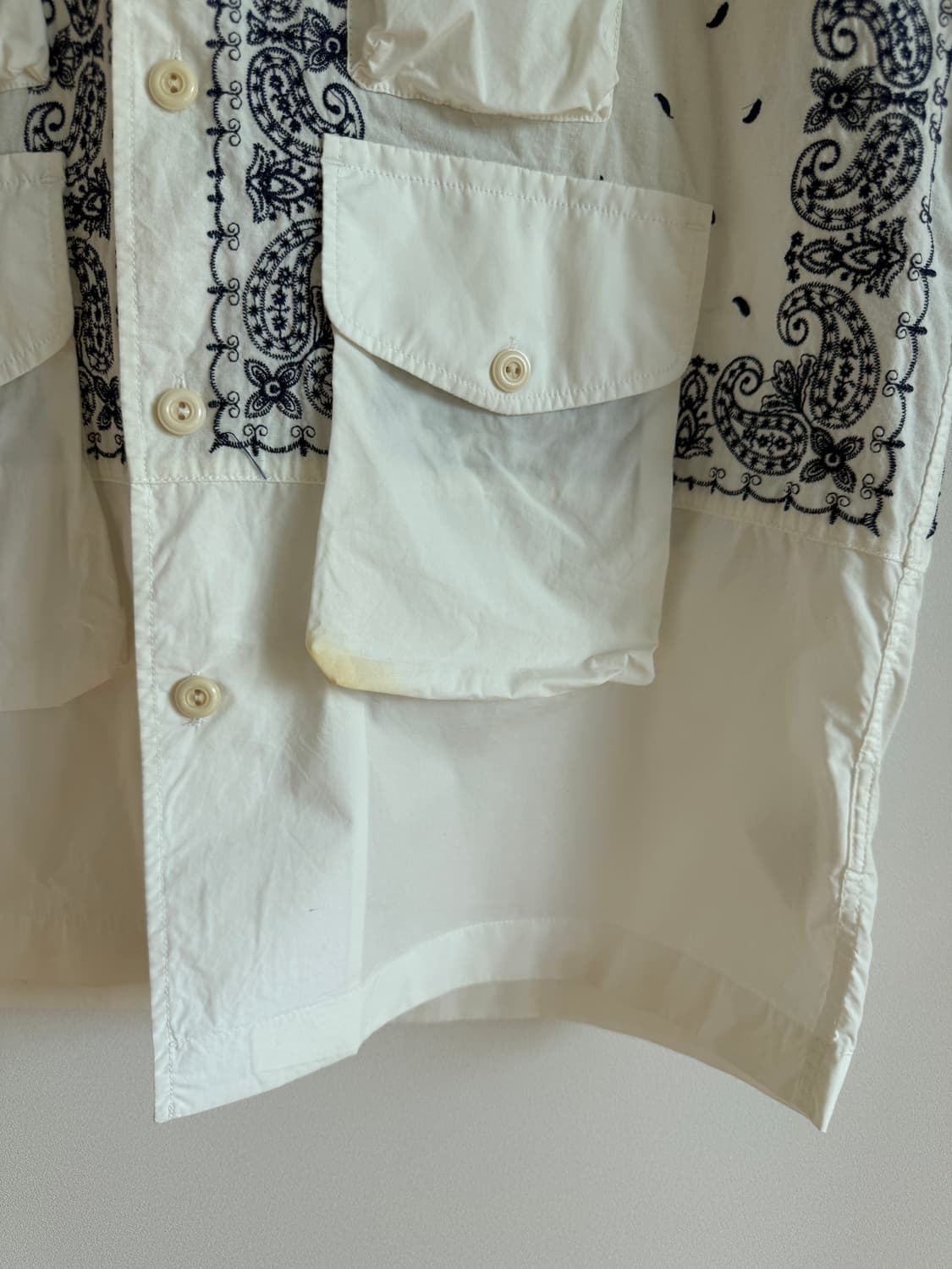 이스트로그(EASTLOGUE) 페이즐리 자수 반팔셔츠 상품이미지4