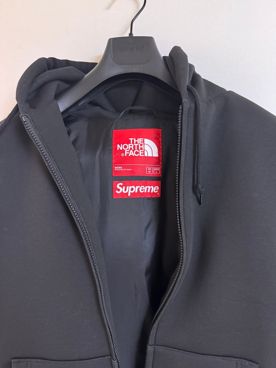 슈프림 노스페이스 다운 필드 집업 후드 패딩 블랙 m 새상품 상품이미지3