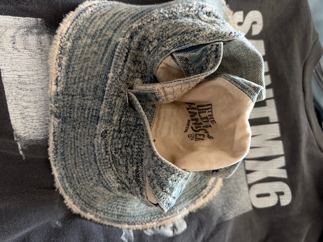 캐피탈 노인과바다 크러쉬 상품이미지3