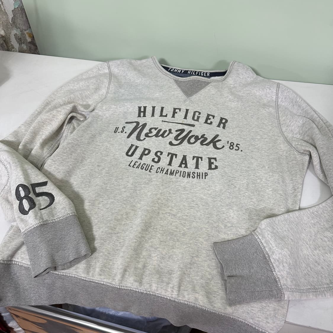 L 타미힐피거 빈티지핏 오트그레이 오버핏 빈티지로고 맨투맨 상품이미지5