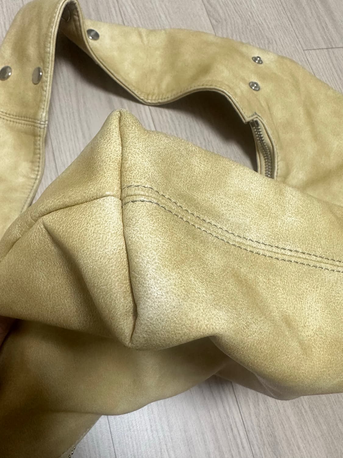 히에타 티나 버터 가방 hieta tina butter 상품이미지4