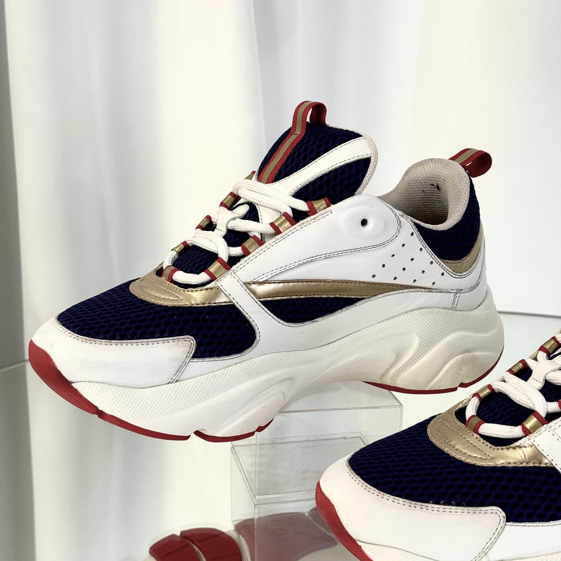 디올 b22 테크니컬 한정판 화이트 블루  상품이미지4