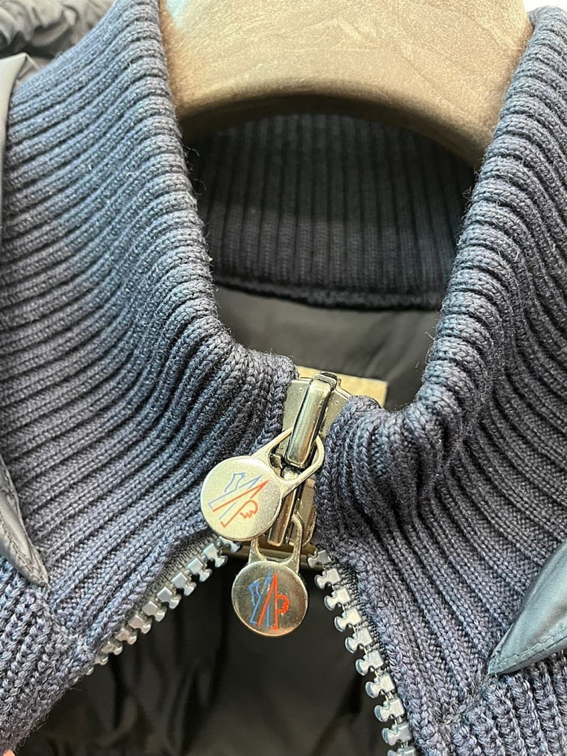 [정품특가] 몽클레어 니트 패딩 가디건 블랙 100 상품이미지5