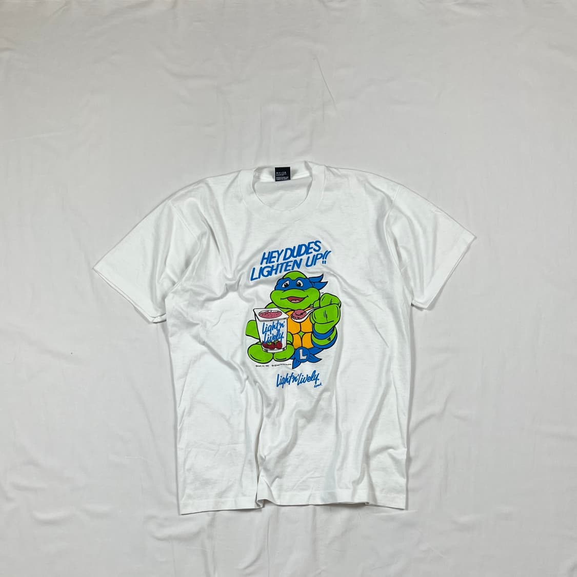 90‘s 90년대 light n lively 프린트 반팔티 상품이미지1