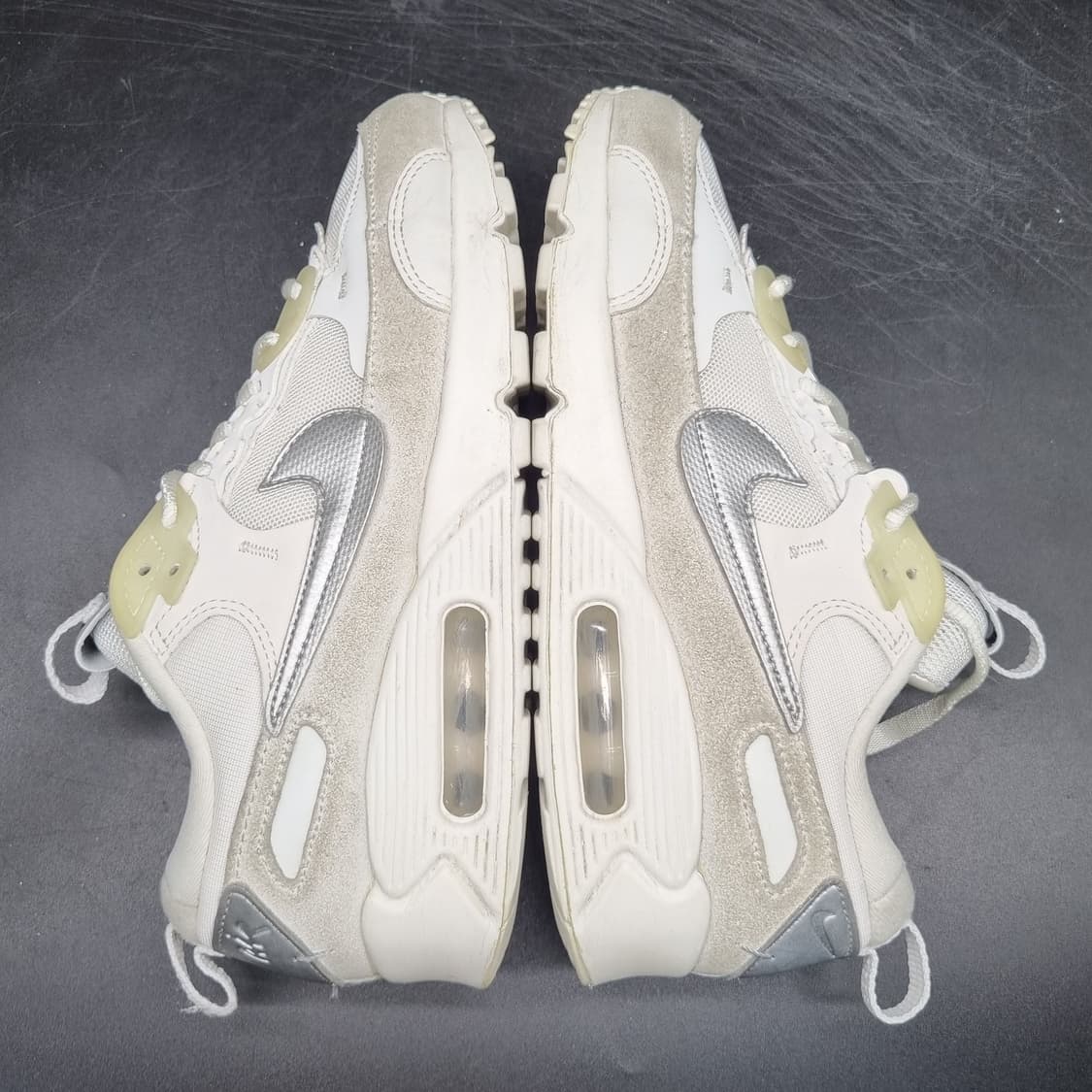 나이키 에어맥스90 퓨추라 여성운동화235. 상품이미지5